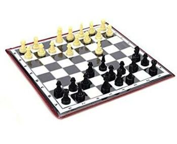 Magnetic chess Game